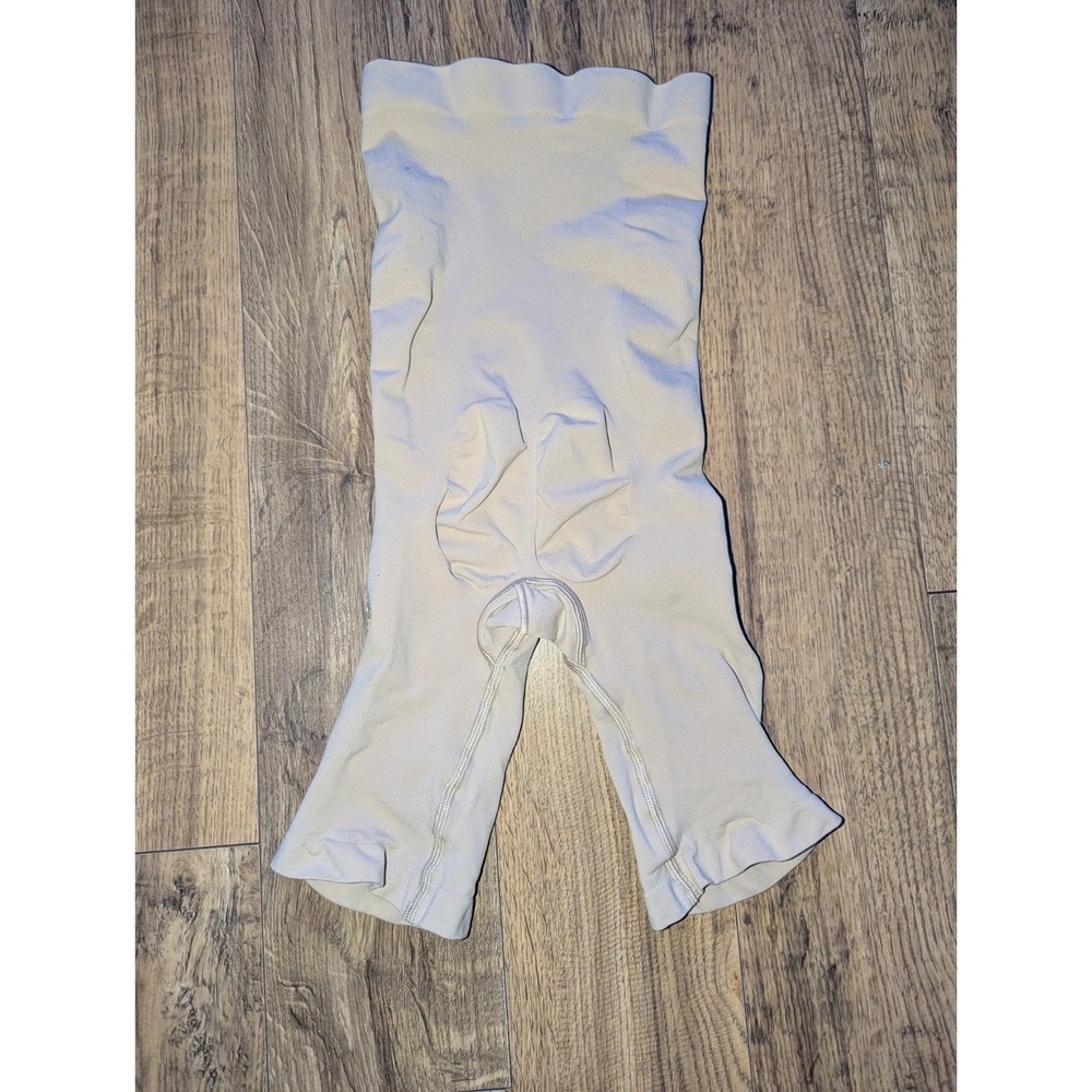 Skims SEAMLESS SCULPT High Waisted Mid Thigh Size Medium Beige - Picture 6 of 7